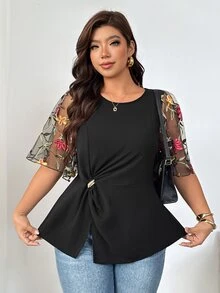SHEIN LUNE CURVE Plus Size Women's Elegant Celestial Traditional Mesh Embroidered Patchwork Twist Front Metal Buckle Short Sleeve Blouse Wedding Office Evening Black - Black - View 1