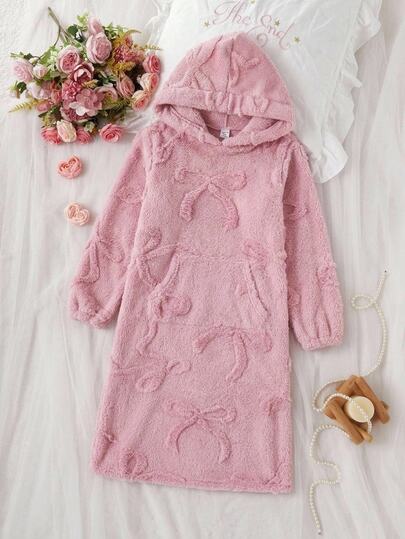 SHEIN Tween Mädchen Winter Schmetterling Herz Muster Känguru Tasche Nachthemd Loungewear Herbst