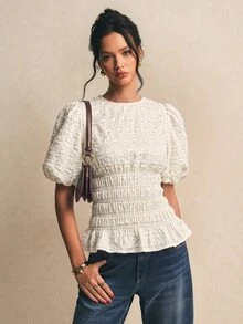 Poéselle 女款優雅上班襯衫，白色紋理泡泡袖荷葉邊下擺上衣，適合下午茶約會的秋季穿搭 - 杏色 - 查看 10