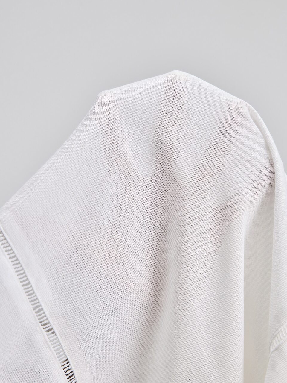 White Summer Women's Top,Elegant Minimalist Vacation Style Sleeveless Square Neck,Woven Fabric With Ruffled Hem Design,Urban Chic Commute Casual Wear