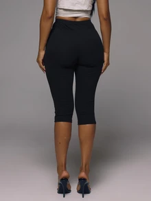 MUSERA ESSENTIALS Cotton Blended Fitted Capri Pants Leggings Spring Summer Holiday Everyday Cute Daily Basics Simple - Black - View 4