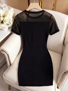 SHEIN LUNE CURVE Gaun Fashion Bodycon Leher Bulat dengan Patchwork Jala yang Elegan - Hitam - View 2