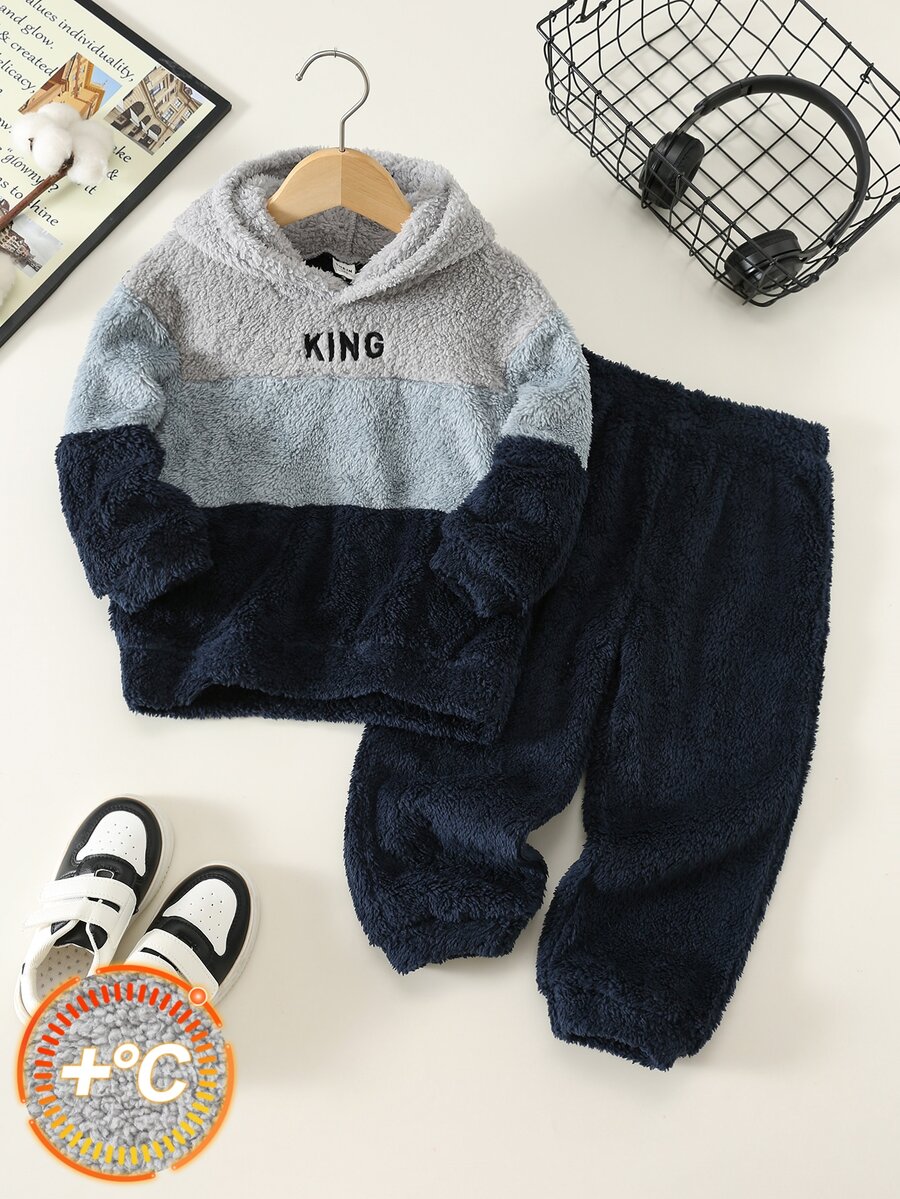 SHEIN Kids 2pcs/Set Young Boys Autumn/Winter Cute Soft Fuzzy Colorblock Hooded Sweatshirt & Elastic Waist Joggers Pants Set, Suitable For Autumn/Winter - Blue - View 1