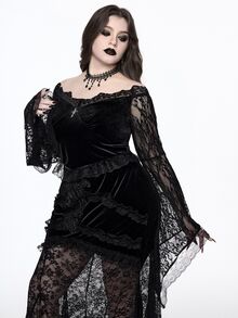 ROMWE Goth 哥特式露肩蕾丝喇叭袖天鹅绒修身加大码女式上衣 - 黑色 - 查看 4