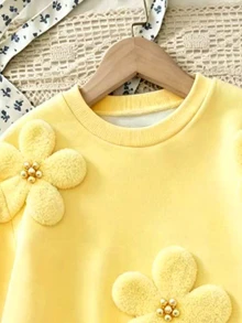 SHEIN Sparklyn Tween Girls Girls' Patchwork White Lace Embroidered Collar And Cuffed Bell Sleeve Hoodie Sweatshirt, Knit, Loose, Floral,Autumn/Winter Outfit,Hoodies - Multicolor - View 6
