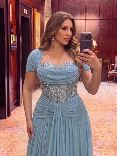 Aureia فستان أنيق رومانسي عصري نبيل رمادي-أزرق من الشبك المرن مع ترتر ونقشة عظم السمك، بقصة A-Line، أكمام قصيرة مناسب للحفلات الأنيقة وحضور حفلات الزفاف والمناسبات الأخرى، فستان رسمي أنيق عصري لحضور حفلات الزفاف، فستان سهرة رسمي