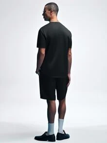 NobleFwd 男士标准尺码黑色短袖T恤和短裤套装 - 黑色 - 查看 2