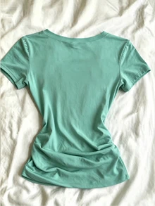 IslaSuriya 女款V領花卉印花抓皺修身百搭休閒短袖T恤 - 彩色 - 查看 2