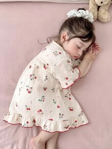 [1 Set Acak] Gaun Tidur Anak Perempuan Balita Leher Bulat Lengan Pendek Warna Krem Model Longgar Motif Beruang Kartun dan Bunga dengan Hem Berkerut Bahan Kasa Lembut - MultiWarna - View 3