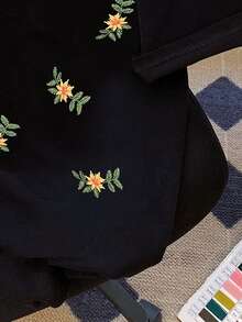 Kaos Bordir Wanita, Nyaman dan Kasual, Musim Semi/Panas, Natal - Hitam - View 3