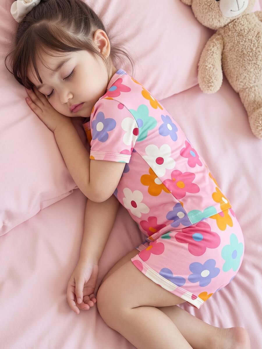 【隨機5款，1套發貨】女童修身短袖上衣+短褲套裝，水果印花、彩色花朵與愛心印花，清新甜美，可愛俏皮，圓領設計，彈性腰頭方便穿脫，適合居家休閒、日常外出、散步玩耍，夏季貼身舒適