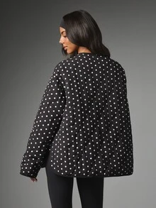 MISSGUIDED Jaket Polkadot Berukuran Besar dengan Kancing Depan dan Saku Tempel, Pakaian Luar Musim Dingin Tanpa Kerah - Hitam dan Putih - View 2