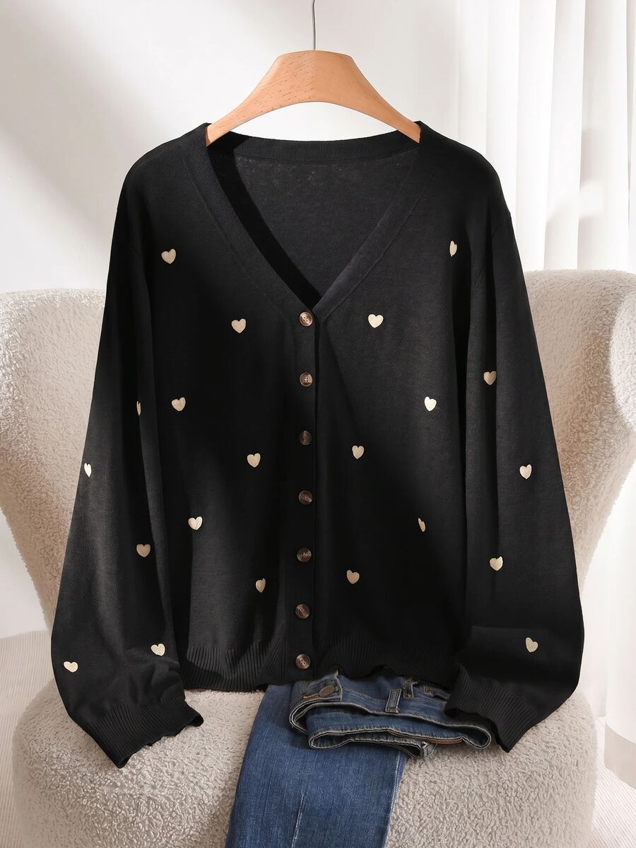 CosyJoli Women's Plus Size Heart Pattern Long Sleeve Cardigan Back-To-School Graduation Black And White Autumn Cute Kawaii Winter