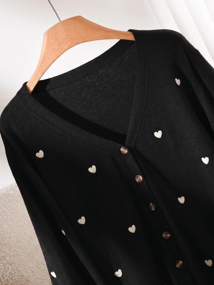 CosyJoli Women's Plus Size Heart Pattern Long Sleeve Cardigan Back-To-School Graduation Black And White Autumn Cute Kawaii Winter - Black - View 5