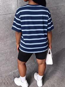 SHEIN CURVE+ 大尺碼 22W 休閒極簡寬鬆圓領女款 T-shirt，適合秋冬穿著 - 彩色 - 查看 2