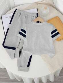 SHEIN Young Boy Autumn New Casual Loose Comfortable Sports Style Round Neck Short Sleeve Pants 2 Pieces Set - Multicolor - View 3