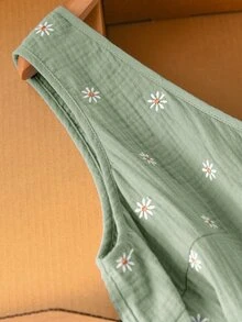 CosyJoli 大尺碼女款雛菊刺繡休閒蕾絲飾邊無袖上衣 - 綠色 - 查看 7