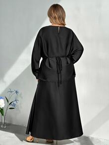 SHEIN CURVE+ 大尺碼優雅派對交叉裹身式上衣與裙子兩件套 - 黑色 - 查看 2