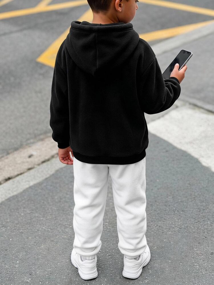 SHEIN Kids Tween Boy Casual Sports Street Style Versatile Large Letter Graphic Black Pullover Sweatshirt Pullover Sweatshirt & Long Pants Set, Suitable For Commuting, School, Daily Casual Outings, Sports, Autumn/Winter - Black - View 4