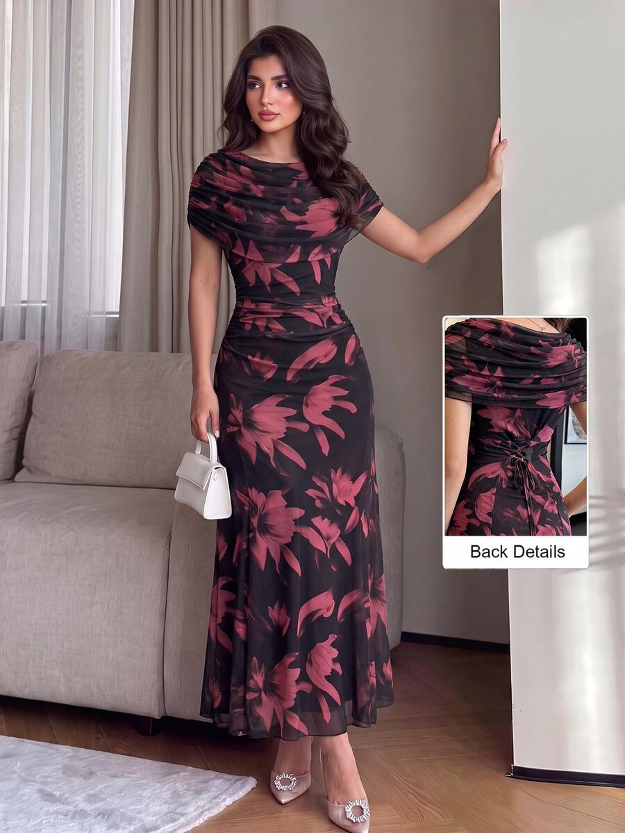 Modelyn 黑色網紗玫瑰紅大花朵印花垂領網紗洋裝，抓皺收腰顯瘦長版優雅洋裝