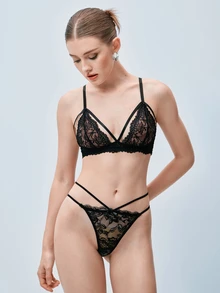 Softvol 1pc Women's Sexy Semi-Sheer Lace Wireless Unpadded Comfortable Back Strap Triangle Cup Bra - Black - View 4