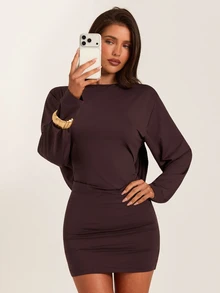 SHEIN BAE فستان ميني ضيق بأكمام طويلة وظهر مكشوف وتجاعيد خلفية باللون البنفسجي العميق والبني، أنيق وفاخر للسهرات والمواعيد، خريف وشتاء - بني - مشاهدة 3