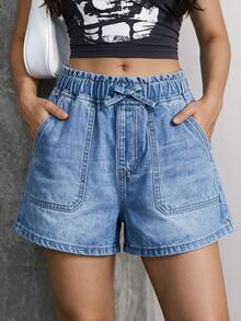 SHEIN 青少年女孩新款休閒時尚簡約百搭荷葉邊腰部設計水洗淺藍色柔軟牛仔短褲 - 淺色水洗藍 - 查看 3