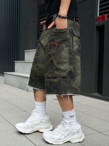 Manfinity EMRG Men's Casual Multi-Pocket Embroidered Cargo Camo Denim Shorts, Street Fashion - Army Green - View 4
