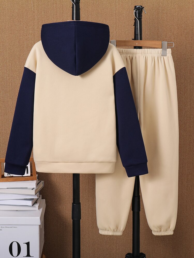 SHEIN Kids Tween Boy Casual Street Fashion Cute Graphic Print Cool Hoodie Sweatshirt & Sweatpants Set With Accessories Bag, Buy 2 Get 1 Free, Suitable For Commuting, School, Daily Casual Wear, Sports, Autumn/Winter - Khaki - View 6