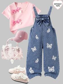 SHEIN Playful Pals 女童牛仔吊帶褲，四季休閒百搭款，復古中藍色，胸前3D蝴蝶結設計，褲身白色蝴蝶結印花，夏季 - 中等水洗藍 - 查看 4