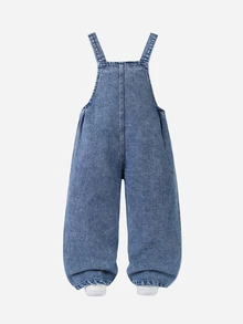 SHEIN Playful Pals 女童牛仔吊帶褲，四季休閒百搭款，復古中藍色，胸前3D蝴蝶結設計，褲身白色蝴蝶結印花，夏季 - 中等水洗藍 - 查看 5
