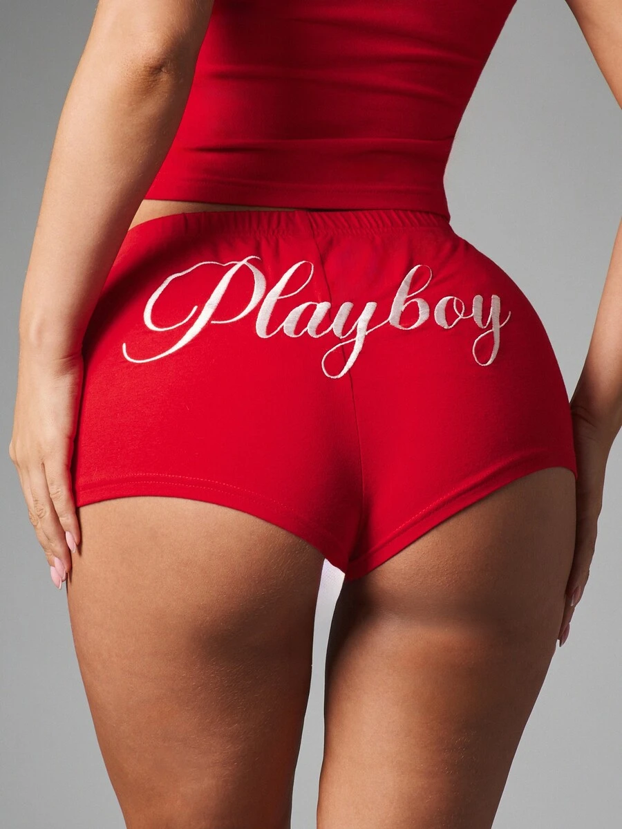 Missguided x Playboy 兔標誌迷你熱褲,附手寫體臀部印花、彈性腰帶、彈性緊身短褲,適合夏季音樂節派對 - 紅色 - 查看 1
