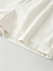 SHEIN Clasi 大尺碼女款白色拼接商務西裝外套 + 寬鬆休閒時尚通勤短褲套裝，夏季正式早午餐穿搭 - 白色 - 查看 4
