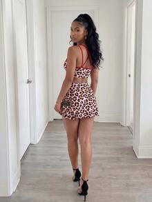BamGleam Setelan Olahraga Wanita: Atasan Tank Pendek Motif Leopard dengan Blok Warna dan Rok Celana Pendek dengan Hem Asimetris - MultiWarna - View 7