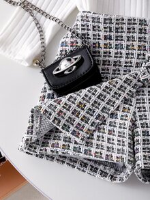 SHEIN 女嬰 2 件組秋季白色羅紋針織小立領上衣，附 3D 粗花呢花朵貼飾與配套蝴蝶結短褲套裝，優雅嬰幼兒秋季服飾 - 白色 - 查看 7