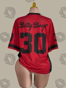 Betty Boop x SHEIN 大尺碼女款V領卡通字母印花休閒百搭日常短袖T恤 寬鬆版型針織布料 動漫風格紅黑配色女款棒球圖案印花T恤 夏季日穿款 - 紅色 - 查看 2