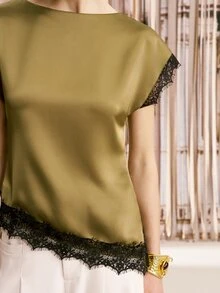 Arave 春夏摩卡芥末黃緞面拼接黑色蕾絲不對稱下擺荷葉袖襯衫上衣，奢華極簡通勤約會派對優雅度假百搭蕾絲緞面上衣 - 芥末黃 - 查看 3