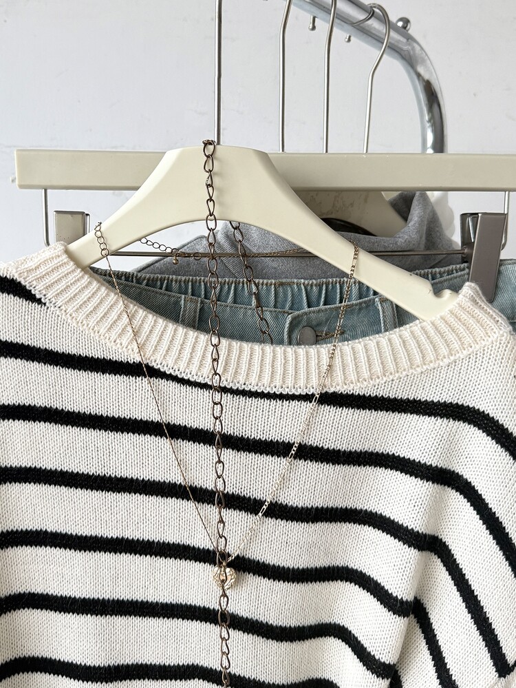 SHEIN Tween Girl Tween Girl Tween Girl Striped Lace Casual Off-Shoulder Knit Sweater , Minimalist Comfortable Fall/Winter - Black and White - View 7