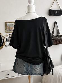 SHEIN NY字母3D刺繡時尚極簡女款圓領T恤，送給朋友的禮物 - 黑色 - 查看 2