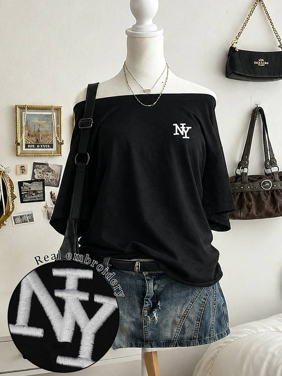 SHEIN NY字母3D刺繡時尚極簡女款圓領T恤,送給朋友的禮物 - 黑色 - 查看 1