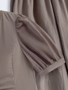 Rusticease Set Pakaian Wanita Elegan dengan Lipatan Leher V Lengan Pendek, Cocok untuk Santai, Makan Siang, Liburan, Warna Taupe, Musim Panas - Grey - View 4