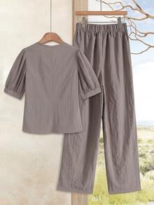 Rusticease Set Pakaian Wanita Elegan dengan Lipatan Leher V Lengan Pendek, Cocok untuk Santai, Makan Siang, Liburan, Warna Taupe, Musim Panas - Grey - View 2
