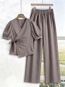 Rusticease Set Pakaian Wanita Elegan dengan Lipatan Leher V Lengan Pendek, Cocok untuk Santai, Makan Siang, Liburan, Warna Taupe, Musim Panas - Grey - View 3
