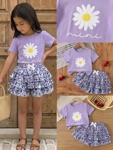 Emery Rose Kids Emery Rose Kids 女童夏季雛菊印花T恤套裝，上衣配清新白色雛菊與迷你字母印花，下身多層花卉荷葉邊蛋糕裙內含安全褲，溫柔韓系甜美風，適合春夏穿搭 - 藍色 - 查看 2