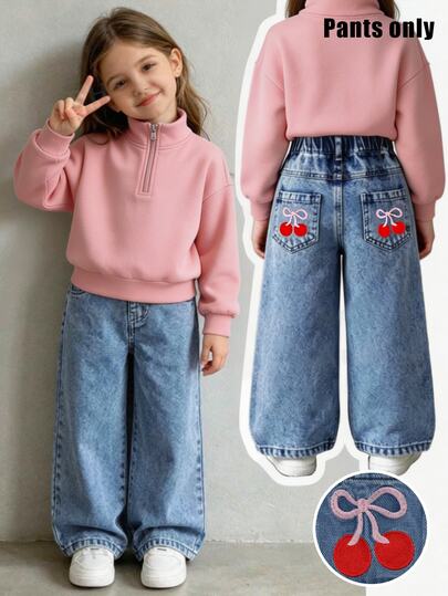 SHEIN Elladie kids Pantalones largos de mezclilla para niñas, para todas las estaciones, estilo casual de moda, mezclilla vintage azul claro, bolsillo delantero con lazo y patrón de bordado de cereza, lavado vintage desgastado azul claro, ajuste de pierna recta, tela suave y cómoda, adecuado para la escuela, uso diario, vacaciones, fiestas, estilo de moda versátil, nueva llegada de primavera/otoño