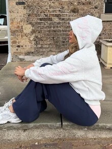 Maria Perezxox 浅灰色针织女式卫衣，带刺绣图案，Y2K风格灰色卫衣 - 淺灰色 - 查看 4