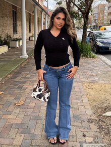 Maria Perezxox Women's Star Embroidery Rhinestone Decor Low Waist Stretchy Skinny Washed Flare Jeans,Navy Blue,Summer,Casual,Street Wear Y2k,Everyday Flared Jeans - Medium Wash - View 3