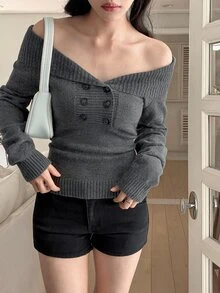 DAZY Sweater Wanita Model Bahu Terbuka Lengan Panjang Pas Badan Kancing Ganda Rajutan Dekoratif dengan Hem Bergaris Abu-abu Gelap Musim Gugur - Hitam - View 3