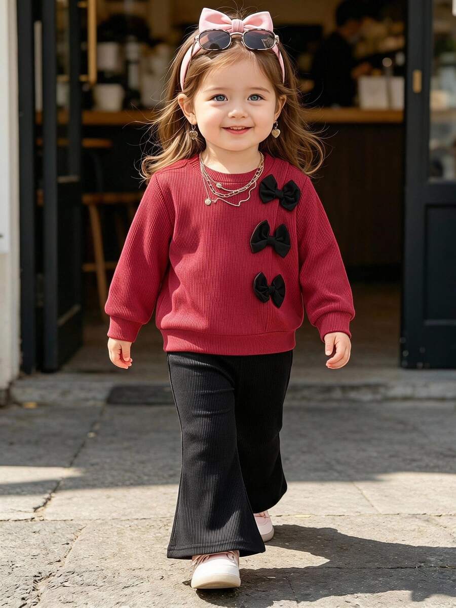 SHEIN Playful Pals 幼童女童蝴蝶結運動衫喇叭褲套裝 素色羅紋長袖套頭上衣喇叭長褲 2件套 親子款 紅黑 秋季 - 紅色 - 查看 1