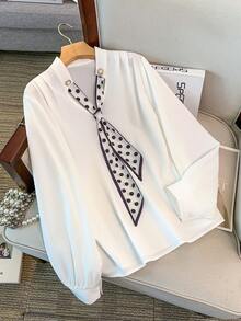 GlowEve CURVE Blus Putih Ukuran Besar Motif Polkadot dengan Tali Leher - MultiWarna - View 5